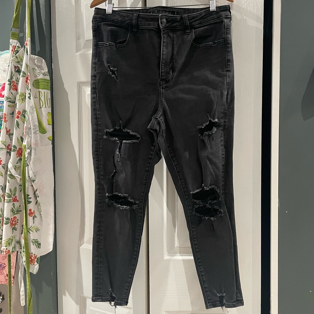 American Eagle Outfitters Black Distressed Ankle Jeans